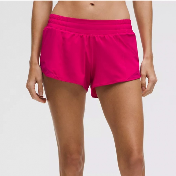 Lululemon Hotty Hot Low-Rise 2.5” Lined Shorts Passonate Pink Size 6 - Picture 1 of 7